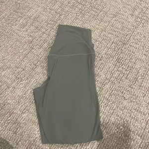 Lululemon 3/4 align leggings